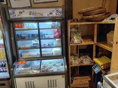 -富正毅三下锅·湘西韵味(天门山索道店)