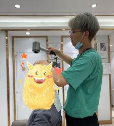 -镁连社·美联社