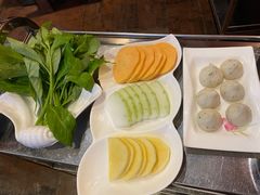 -大匠工房古船木艺术餐厅·猪肚鸡专门店(长白仙岛店)