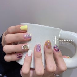 -花岐款式专研健康美甲沙龙
