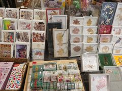 -钟书阁(群光广场店)