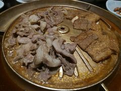 -猪啊牛呀羊啊铜盘烤肉(正大广场店)