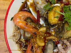 -老东镇啤酒屋海鲜加工·蒸汽海鲜·海鲜烧烤(台东店)