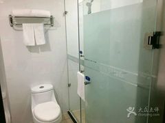 -汉庭(上海陆家嘴东方明珠店)