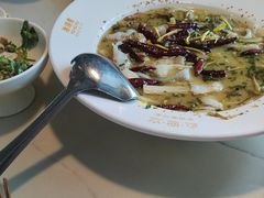 -渔语鱼酸菜鱼新川菜(来福士店)