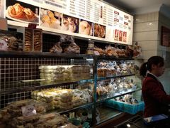面包甜点陈列柜-国际饭店·帆声西饼屋(黄河路店)