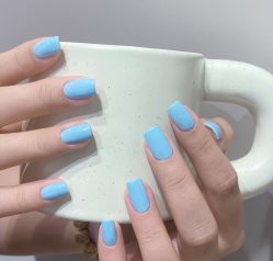 -花岐款式专研健康美甲沙龙