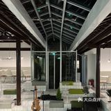 超火的live show民谣现场，居然还能吃川菜