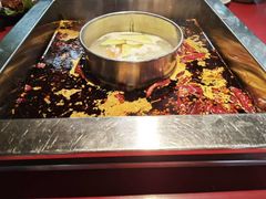 -二荆条·蜀鲜汇城市森林火锅
