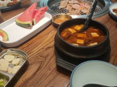 -明洞阿姨·韩式酱蟹烤肉·创意料理(三元桥店)