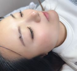 -爱美睫美甲会馆