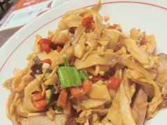 -富正毅三下锅(体育馆店)