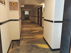 -速8酒店(成都龙泉世茂城广场店)