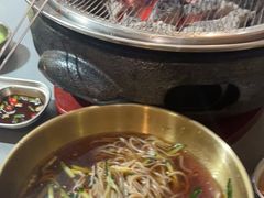 -围炉肉舍•炭烤活鳗•丹东海鲜烤肉(步行街店)