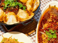 -百味地锅鸡(二店·财校分店)