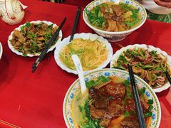 -金杨拉面王小吃面馆·牛三宝面·红烧牛肉粉