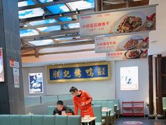 -阿瓦山寨·湘菜现炒·剁椒鱼头王(咸阳总店)