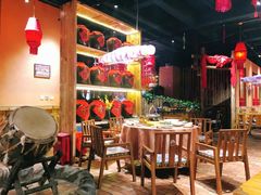 -老滇山寨•云南特色菜•地方菜•民族风情歌舞表演(金碧店)