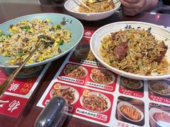 红烧肥肠炒饭-扬二春炒饭(国庆路总店)