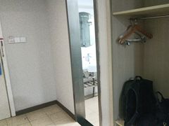 -怡莱精品酒店(苏州新区何山地铁站店)