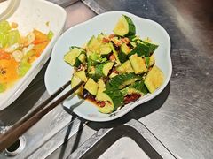 -马路牙子烧烤馄饨酒馆(望京店)