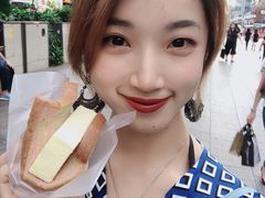 -詹爷爷乌节路街头冰淇淋