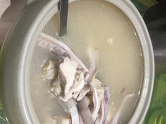 猪肚鸡汤-辛香汇(飞洲店)