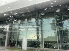 -上海星瀚奔驰4S店(红柳路店)