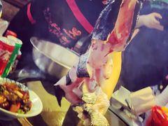 招牌柴火灶鱼头-好灶头妈妈菜·柴火灶台鱼·千岛湖土菜地标美食