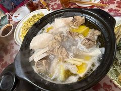 -土砂锅生态山庄·非遗砂锅雅鱼