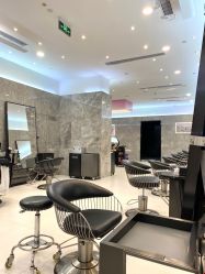 -TONI&GUY