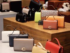 -COACH蔻驰(银泰店)