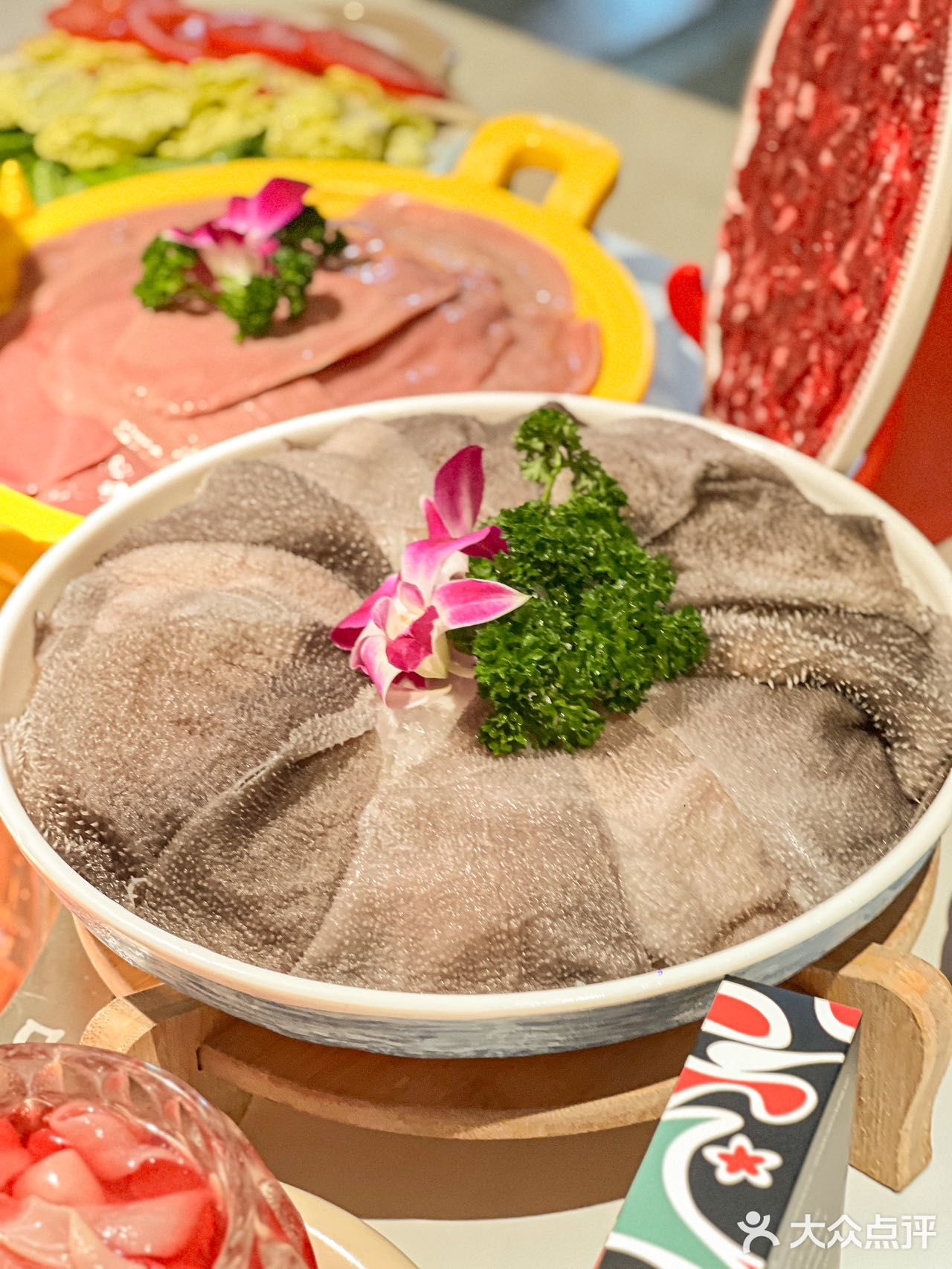 也太会了吧！居然在火锅里面倒凉茶 