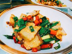 大蒜辣椒回锅肉-昱龙大盆牛蛙馆(三兴街总店)