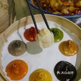 吃小笼包上瘾[调皮]八色八味小笼包绝绝子