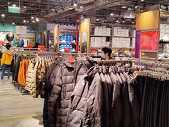 -王府井奥莱临潼小镇(临潼店)