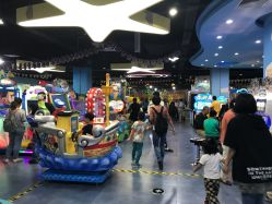 -利奥梦幻主题乐园(爱琴海购物公园店)