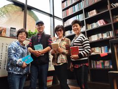 -钟书阁(松江泰晤士小镇店)