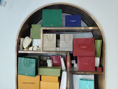 -聚云奢二手奢侈品黄金手表包包回收·中古店(三里屯总店)