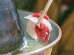 现切背脊肉-寻小欢焖烤羊肉串(九眼桥店)