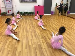 -北京红舞鞋少儿形体舞蹈教育(高新融侨城校区)