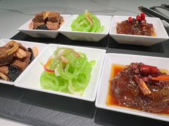 -滩外滩·本帮江浙菜(新天地店)