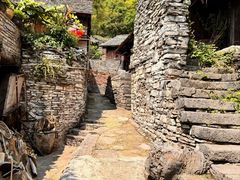 -高荡千年布依古寨旅游景区