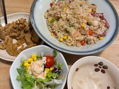 培根鲜露虾仁炒饭-红小满休闲餐厅(十全街店)