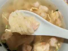 鲜肉小馄饨-小姜锅贴(凤凰街店)