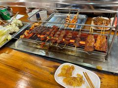 -哈尔滨小酒馆·鲜肉现穿自助烧烤(康新花园店)
