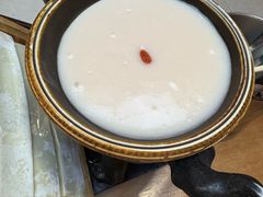 -老牌坊云南鱼豆花火锅(哈西万达店)
