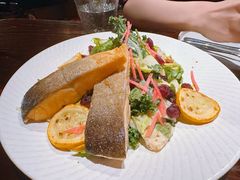 鲑鱼彩虹蔬菜碟-Brut Eatery悦璞食堂(建国东路店)