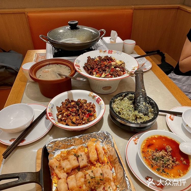 发现一家很nice 的湘菜馆！！！