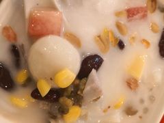 -海口骑楼小吃街